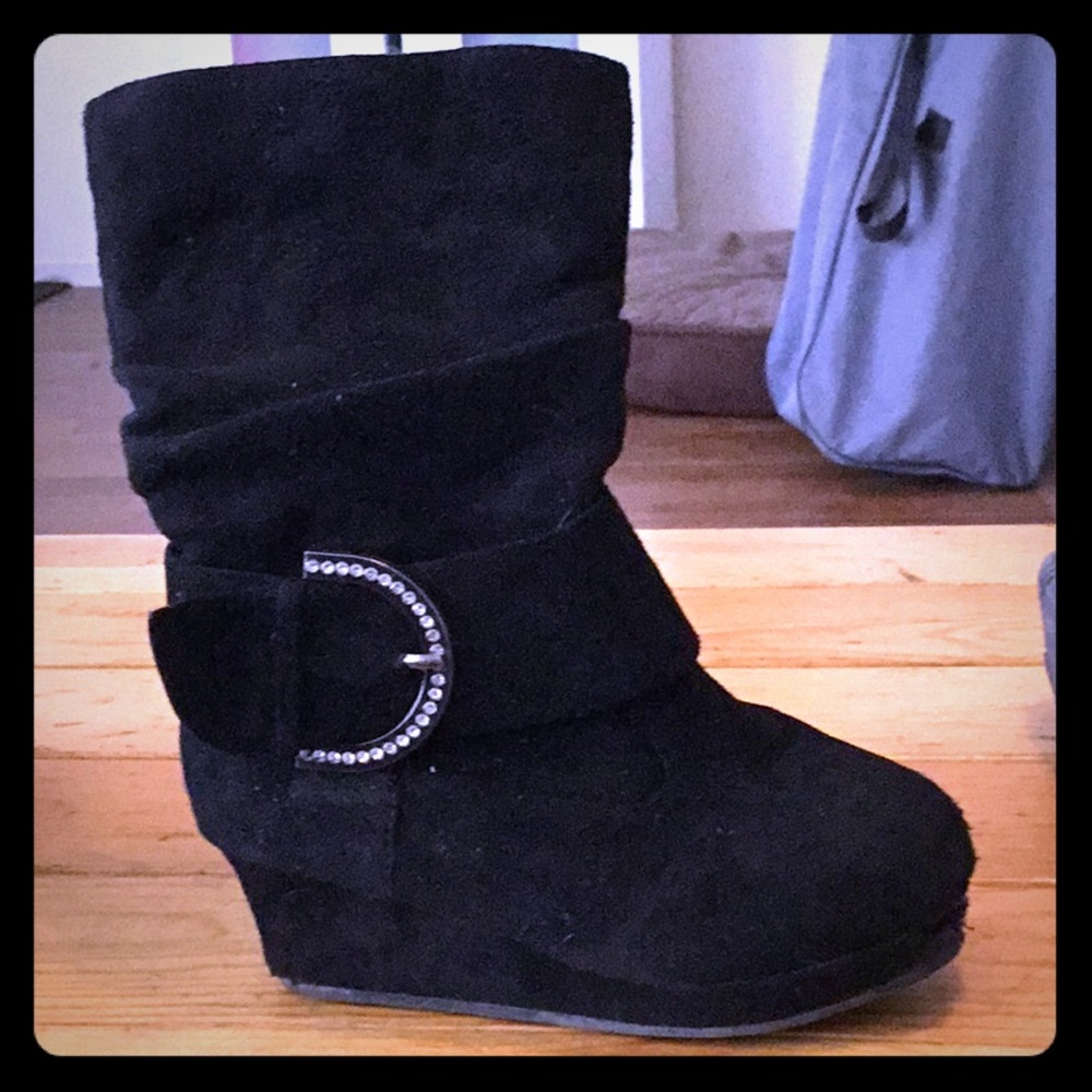 Girls black wedge boots size12